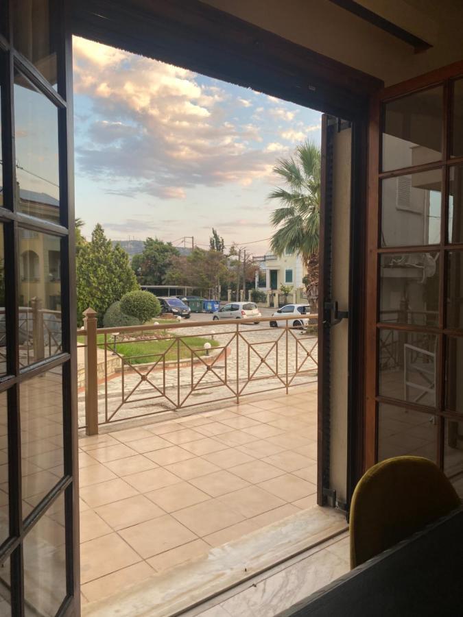 Kalloni Luxury Apartment Volos Exteriör bild