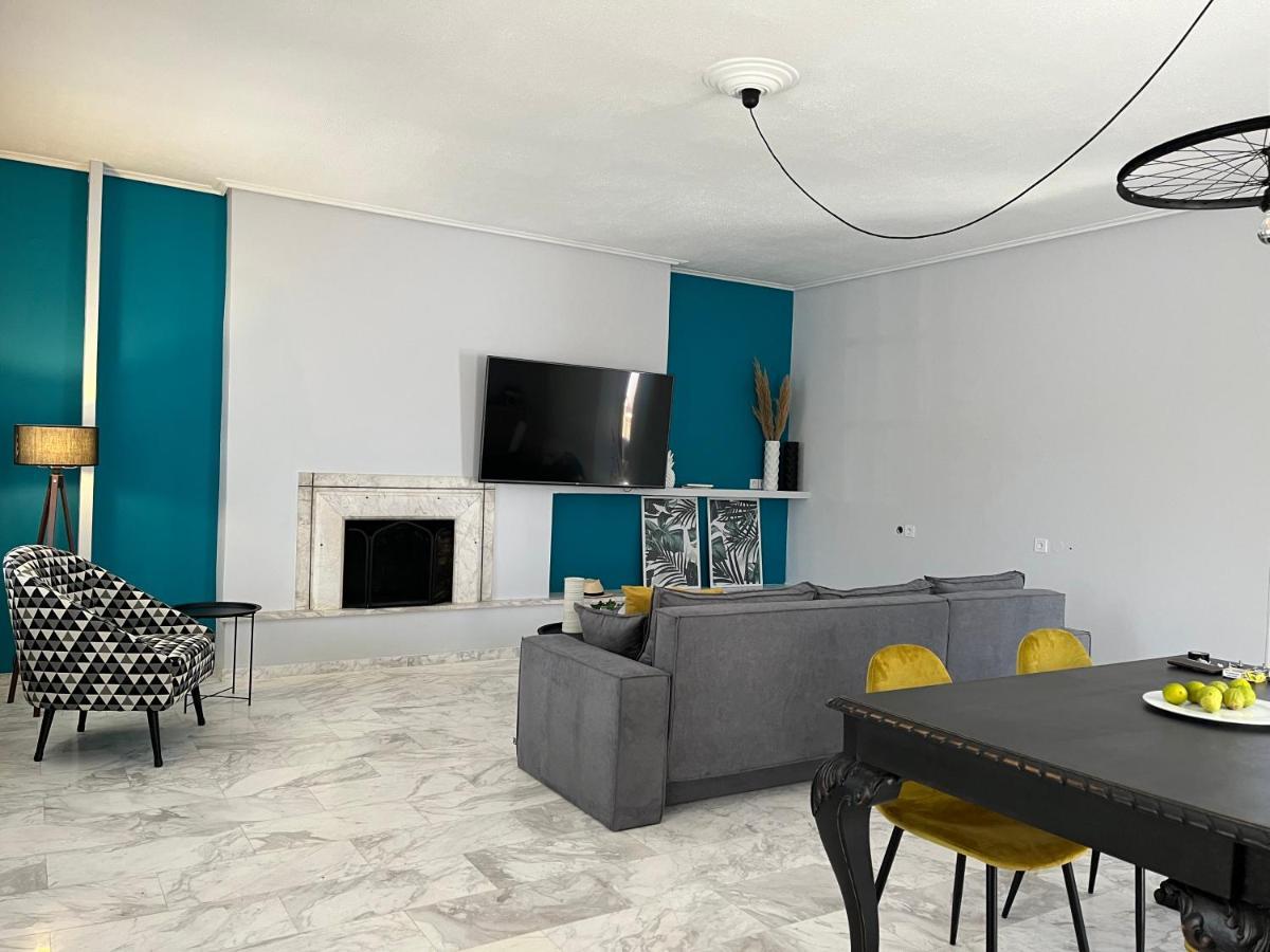 Kalloni Luxury Apartment Volos Exteriör bild